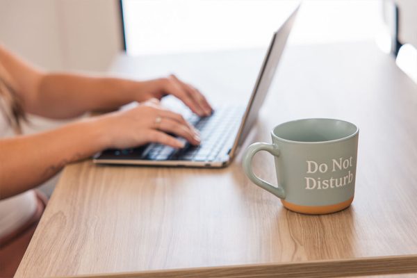 coworking-mug-desk-image